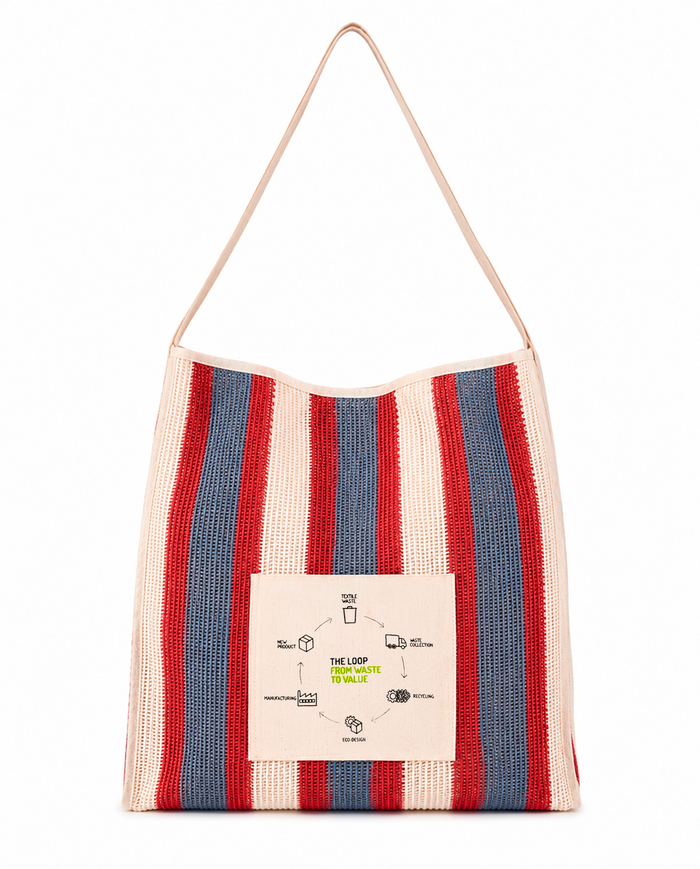 Beach bag with thin straps